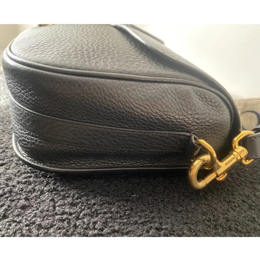 💯% authentic large Dior Black Pebbled bobby Leather Saddle Bag - Picture 5 of 11